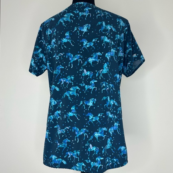 CARHARTT Women’s Force Flex Short Sleeve V-neck Pocketed Horse Print Scrub Top - Picture 5 of 9